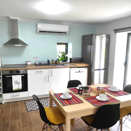 Holiday home Casa Girassol 